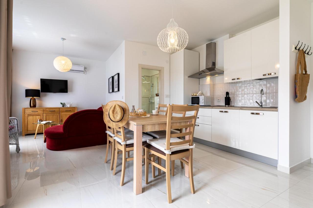 Apartments Maja And Sanja บัชกา ภายนอก รูปภาพ
