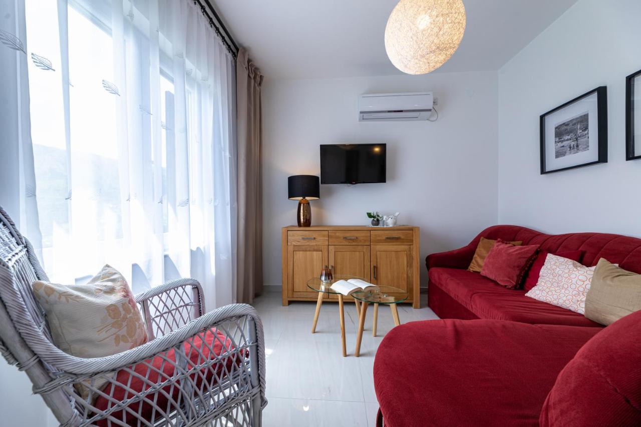 Apartments Maja And Sanja บัชกา ภายนอก รูปภาพ