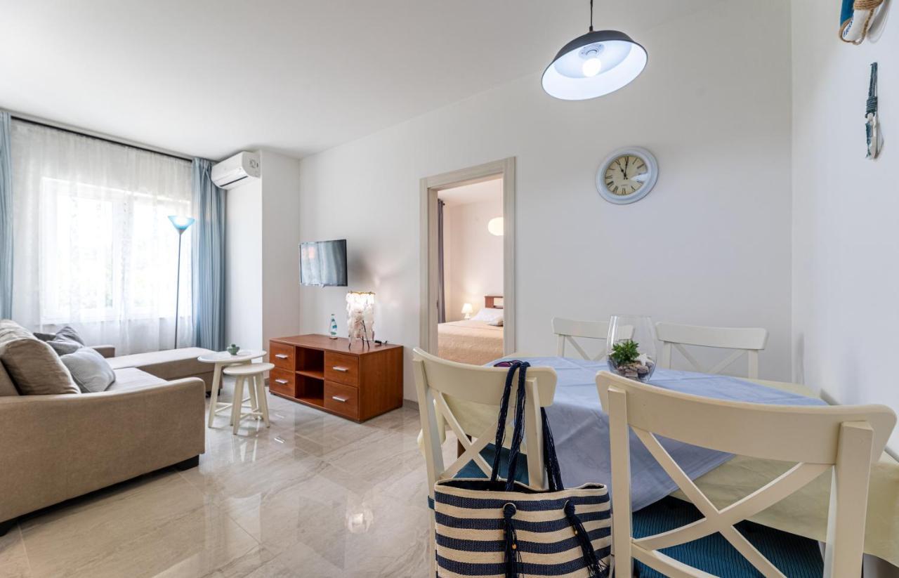Apartments Maja And Sanja บัชกา ภายนอก รูปภาพ