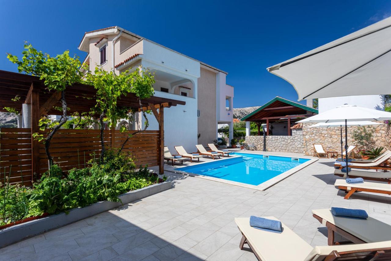 Apartments Maja And Sanja บัชกา ภายนอก รูปภาพ