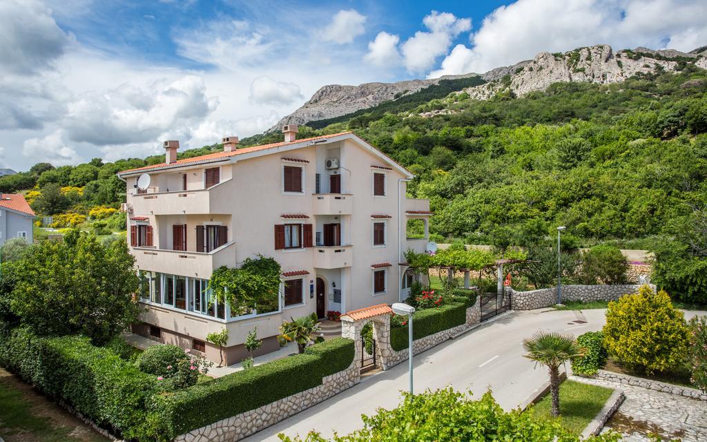 Apartments Maja And Sanja บัชกา ภายนอก รูปภาพ