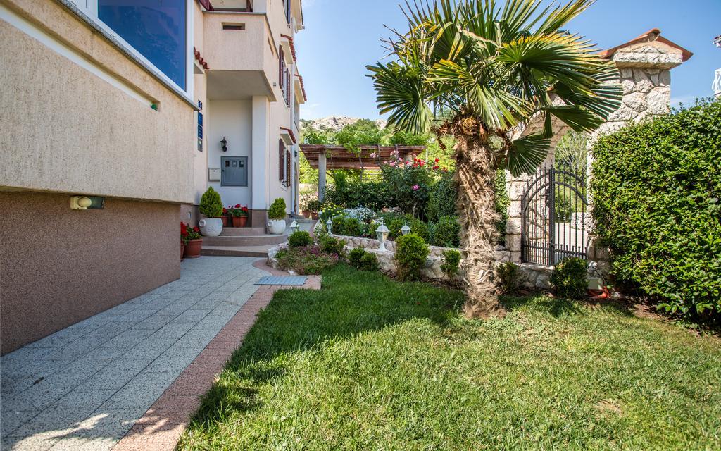 Apartments Maja And Sanja บัชกา ภายนอก รูปภาพ